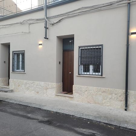 Casa Del Forestiero Aeroporto di Catania Fontana Rossa Esterno foto